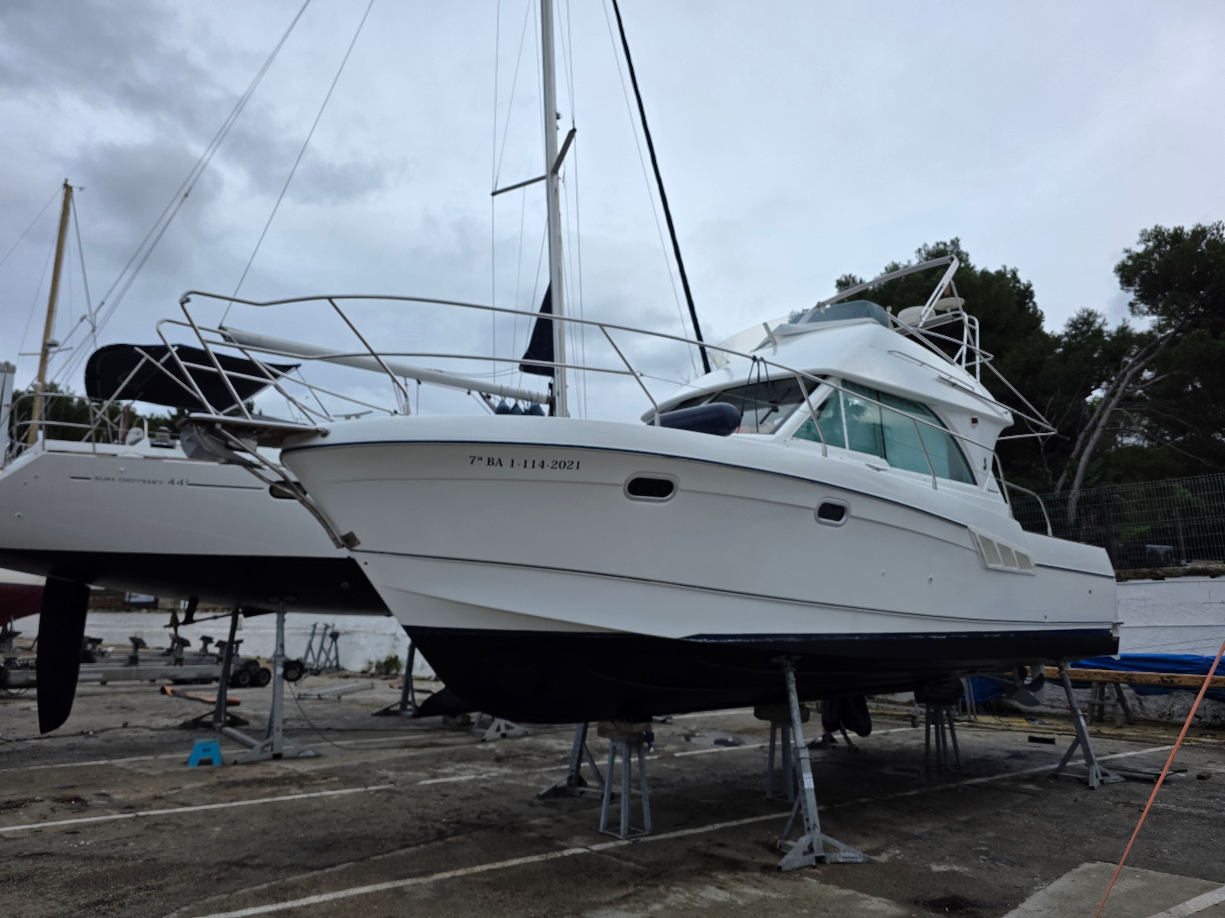 2005 Beneteau Antares 9.80