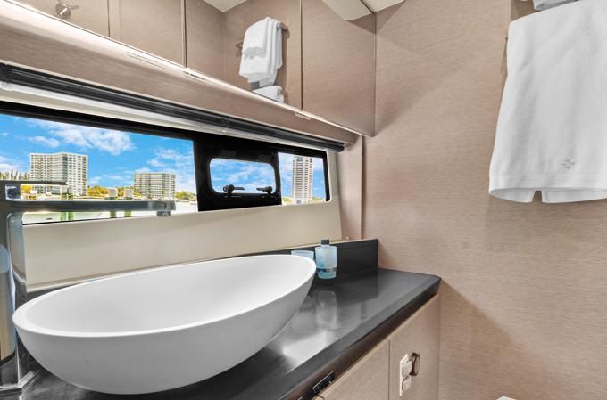 2020 Prestige 46 