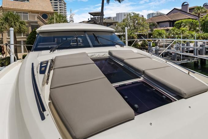 2020 Prestige 46 