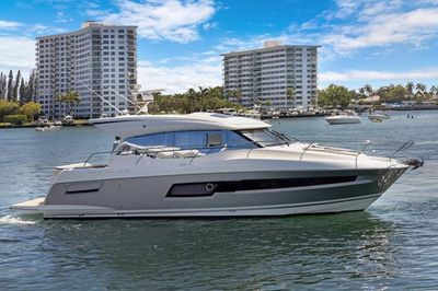 Yacht