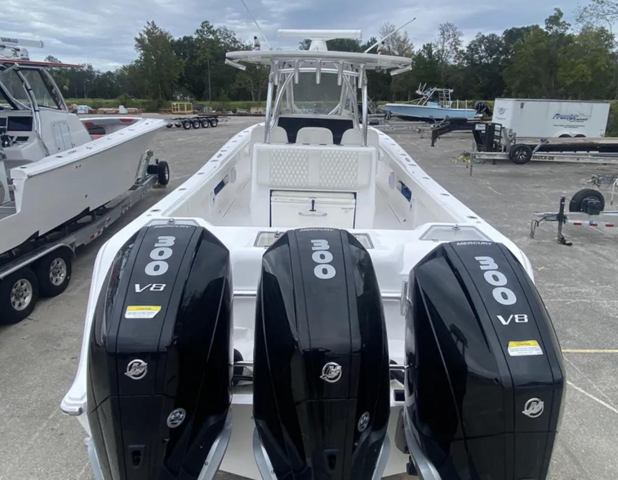 2021 Front Runner 36 Center Console Center Console for sale - YachtWorld