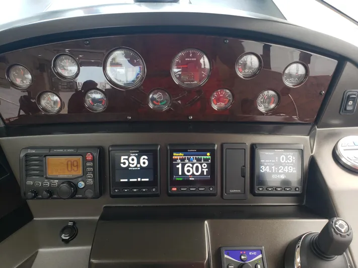 Off-schorr II Yacht Photos Pics 