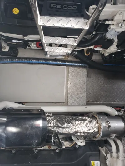 Off-schorr II Yacht Photos Pics 