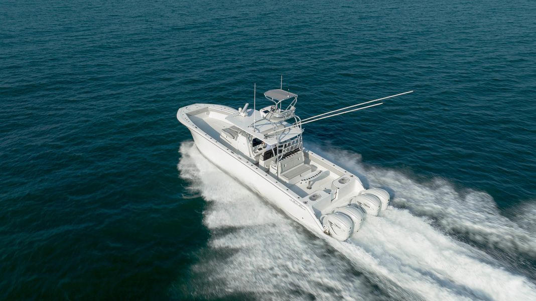 2023 SeaHunter 46 CTS