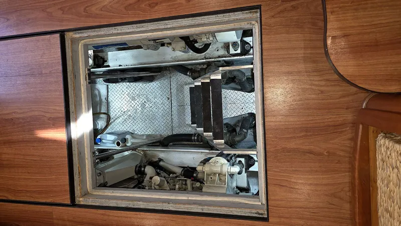 Our Journey Yacht Photos Pics Engine Room Companionway