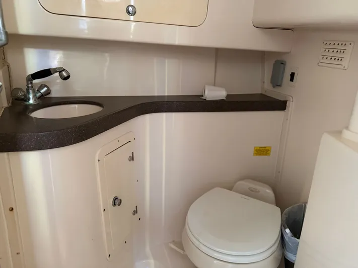 Genau II Yacht Photos Pics 