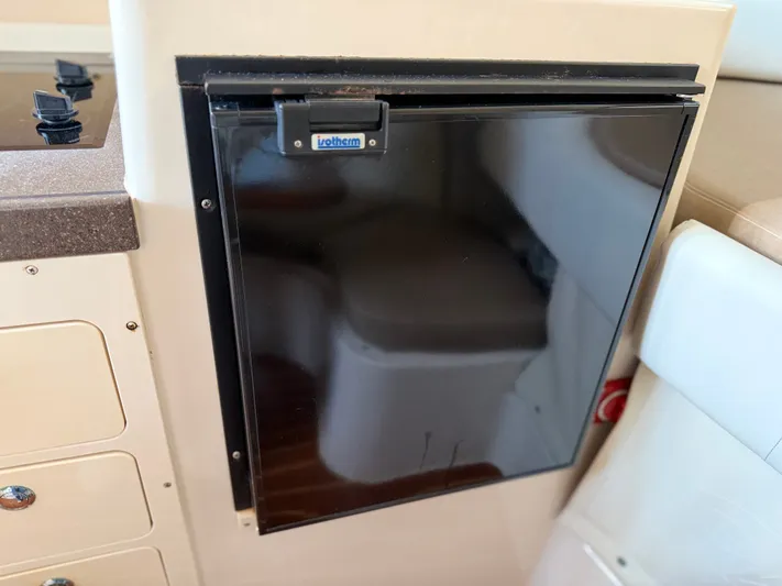 Genau II Yacht Photos Pics 