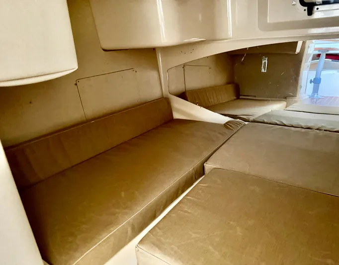 Genau II Yacht Photos Pics 