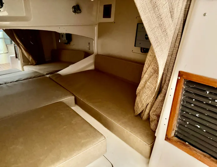 Genau II Yacht Photos Pics 