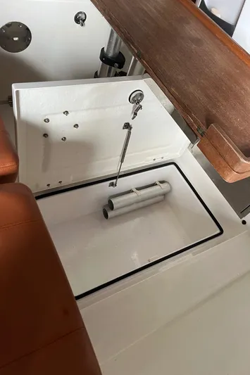 Special !! Call For Details! Yacht Photos Pics Axopar 370 SUN TOP 2018 boat interior with cooled storage compartment