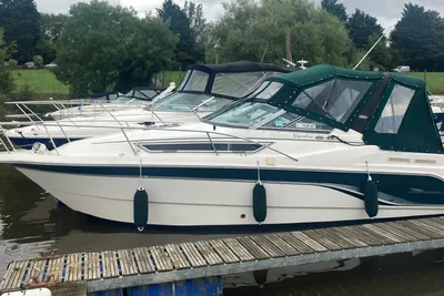 2000 Chaparral 270 Signature