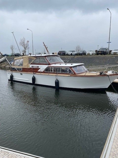 1977 Storebro Royal Cruiser 34