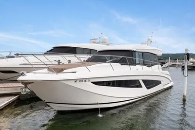 Regal 42 Grande Coupe