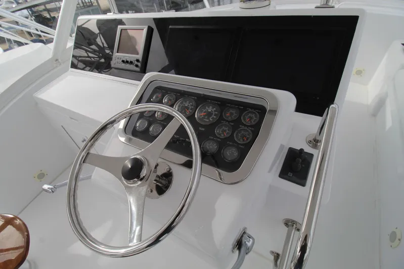 O-fenceive Yacht Photos Pics 