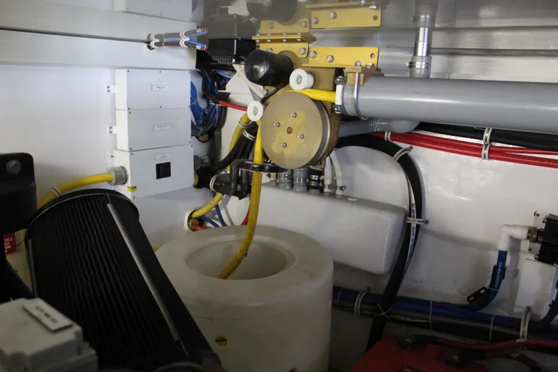 O-fenceive Yacht Photos Pics 