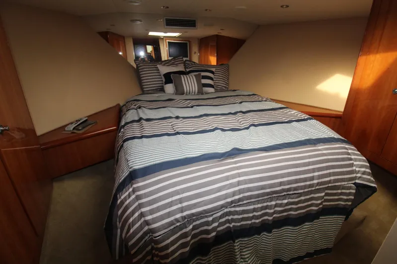 O-fenceive Yacht Photos Pics 