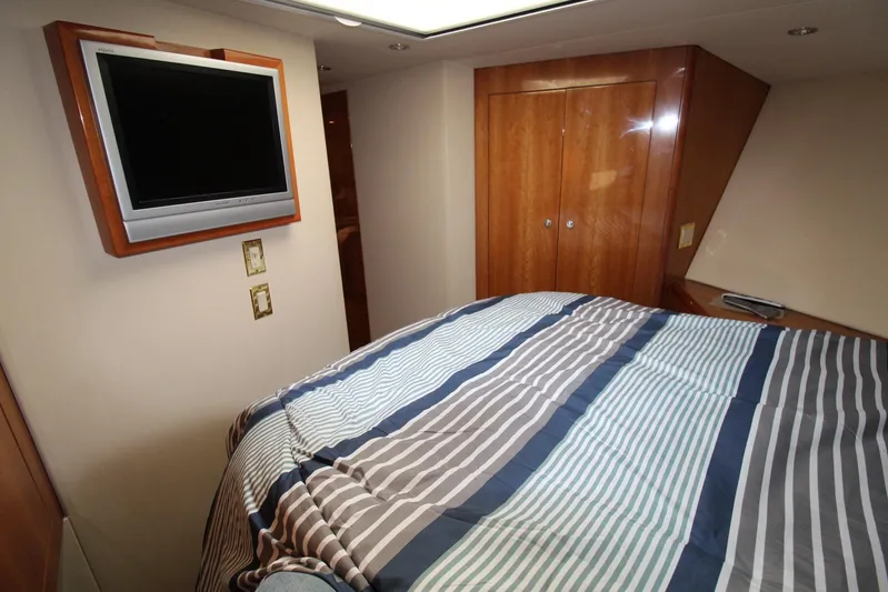 O-fenceive Yacht Photos Pics 