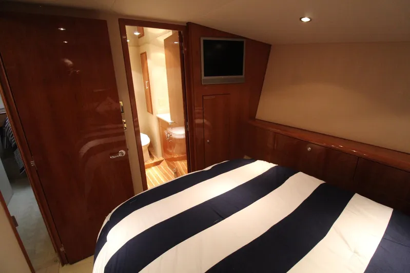 O-fenceive Yacht Photos Pics 