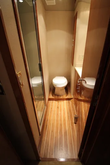 O-fenceive Yacht Photos Pics 