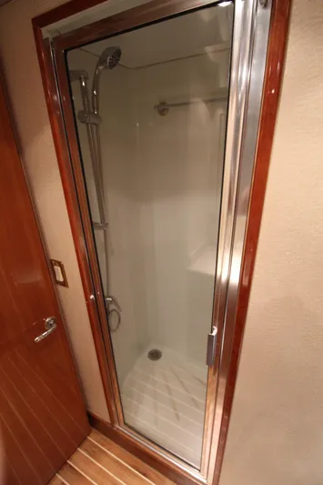 O-fenceive Yacht Photos Pics 