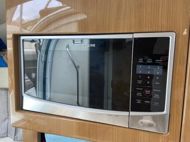  Yacht Photos Pics Frigidaire microwave in 2017 Formula 350 Sun Sport boat kitchen.