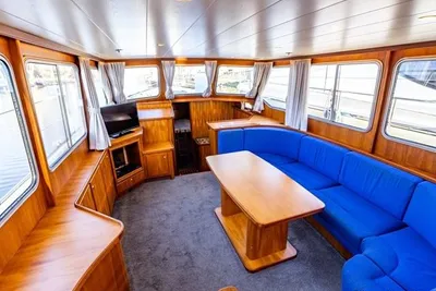 2001 Privateer 43