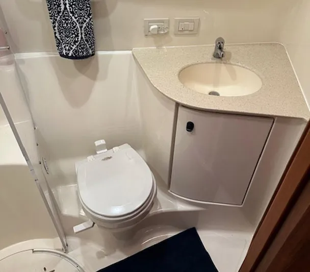 Reel Fun Yacht Photos Pics 