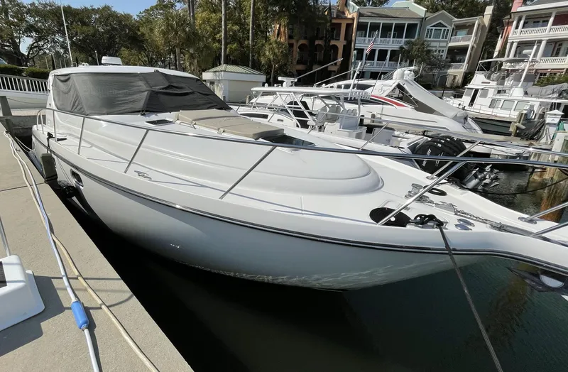 Lion Around Yacht Photos Pics 