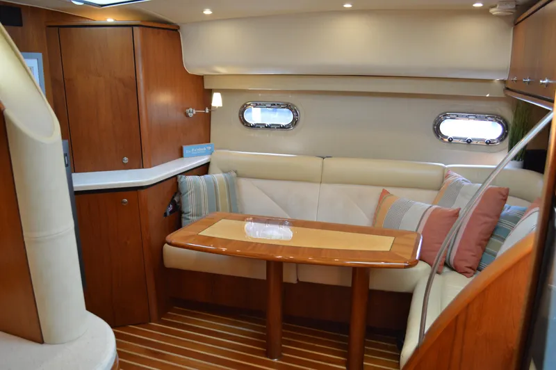 Lion Around Yacht Photos Pics 