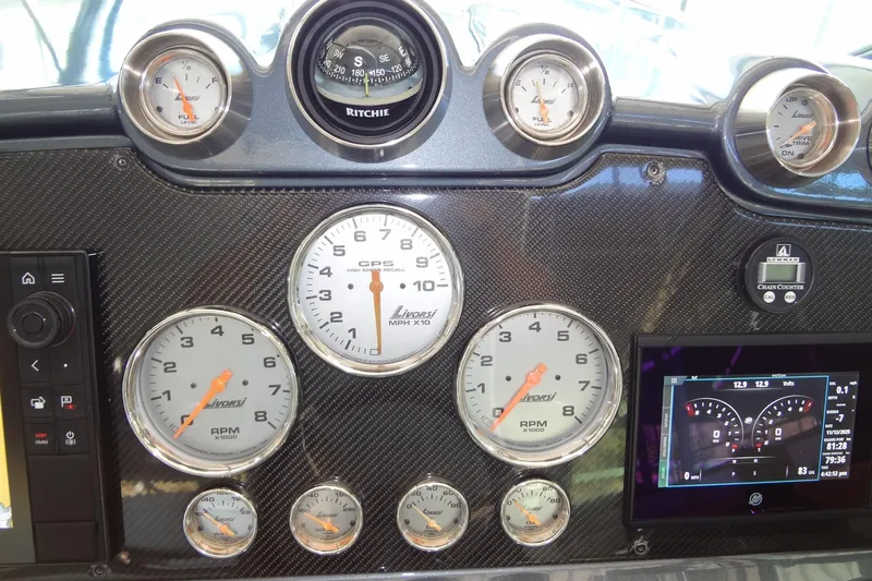 Double Double Yacht Photos Pics Dashboard of a 2019 Formula 400 Super Sport with Livorsi gauges and digital display.