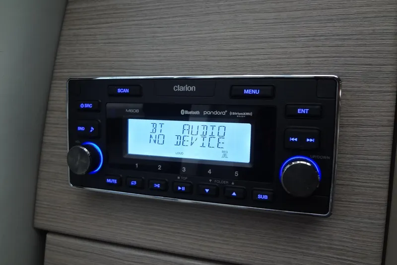 Double Double Yacht Photos Pics Clarion audio system in 2019 Formula 400 Super Sport boat, displaying "BT AUDIO NO DEVICE."