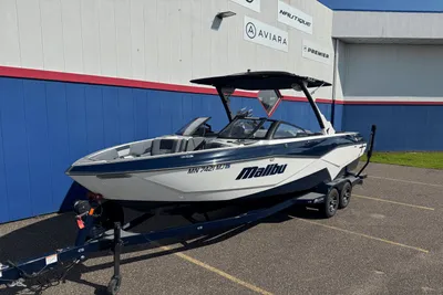 Malibu Wakesetter 25 LSV