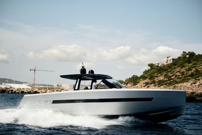 Yacht