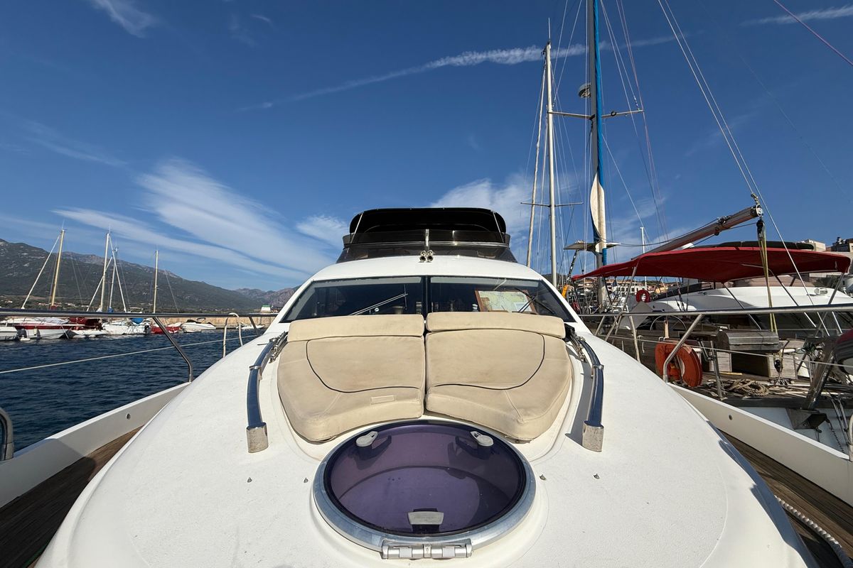 2008 Pearl 53 