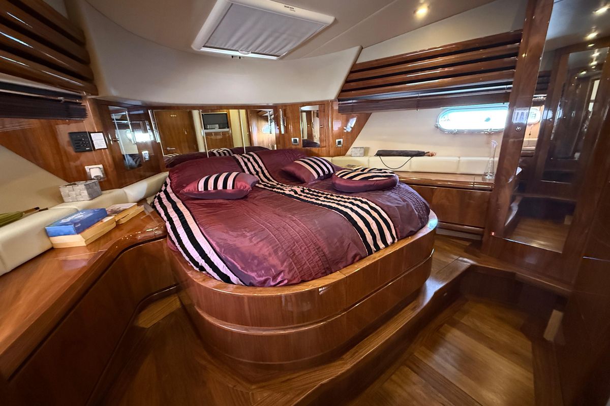 2008 Pearl 53 