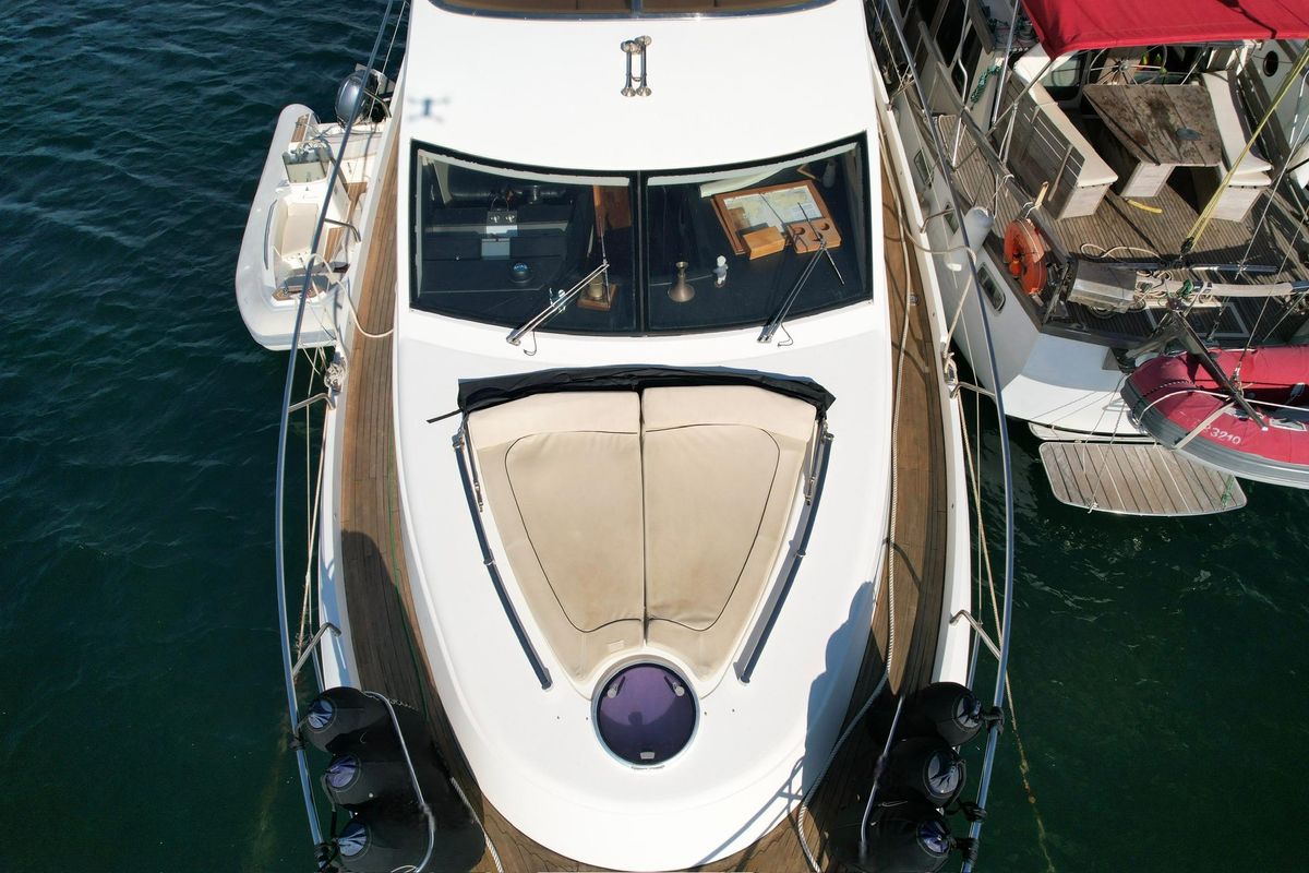 2008 Pearl 53 