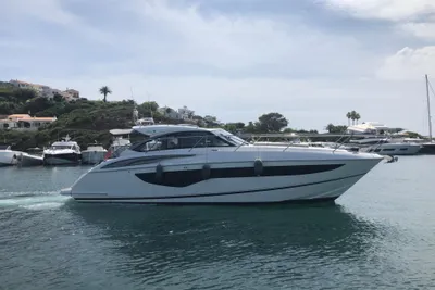 2022 Princess V40