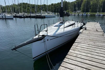 Italia Yachts 9.98