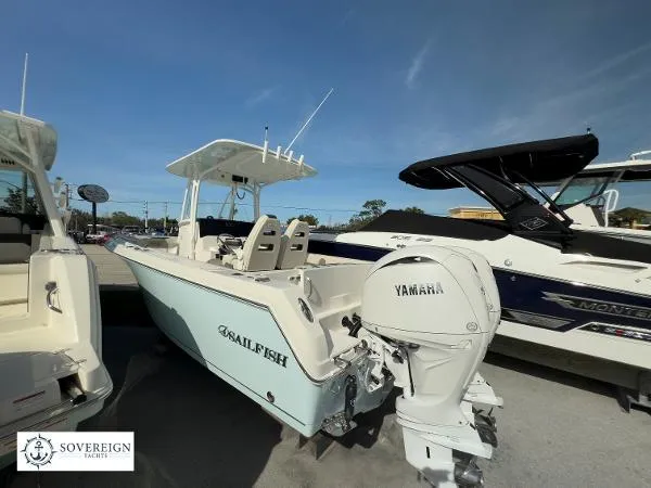  Yacht Photos Pics 2024 Sailfish 242 CC boat with Yamaha engine displayed at Sovereign Yachts.