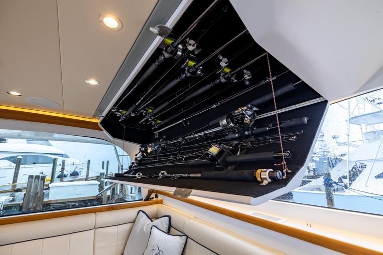 2020-61-custom-carolina-f-amp-s-61-hardtop-express-sportfish