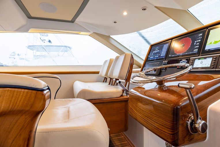 2020-61-custom-carolina-f-amp-s-61-hardtop-express-sportfish