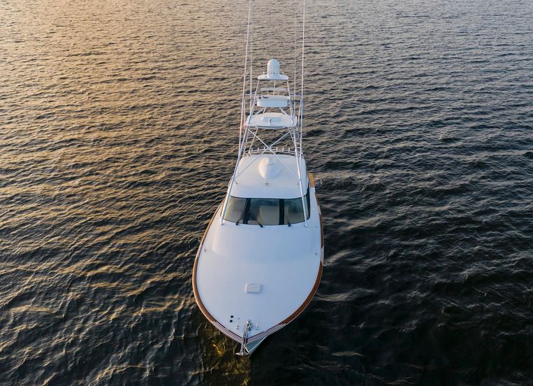 2020-61-custom-carolina-f-amp-s-61-hardtop-express-sportfish