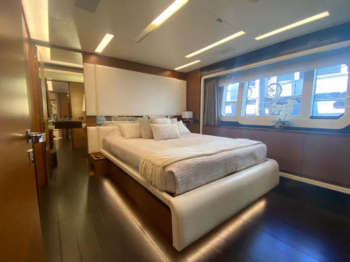 La Tache Yacht Photos Pics Luxurious bedroom interior of 2014 Azimut 100 Grande yacht with modern design.