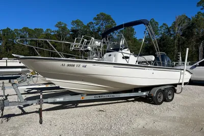 Boston Whaler 220 Dauntless