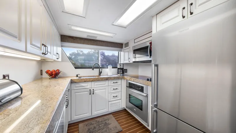 Joie De Vie Yacht Photos Pics 