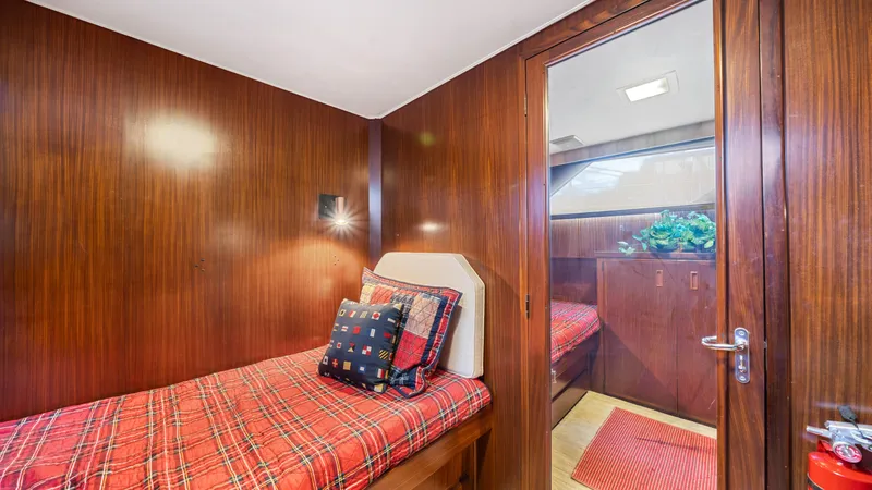 Joie De Vie Yacht Photos Pics 