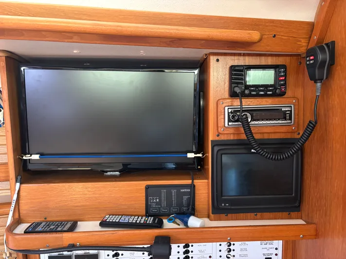 Renaissance Yacht Photos Pics 