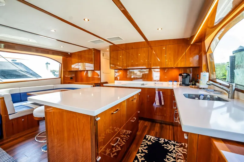 Galliot Yacht Photos Pics 