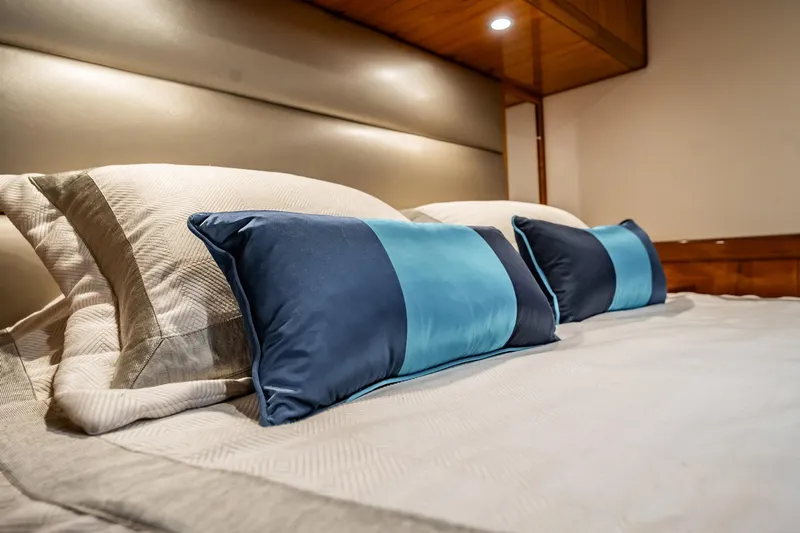 Galliot Yacht Photos Pics 