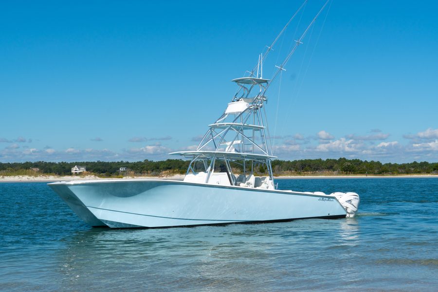 2022 SeaHunter 46 CTS